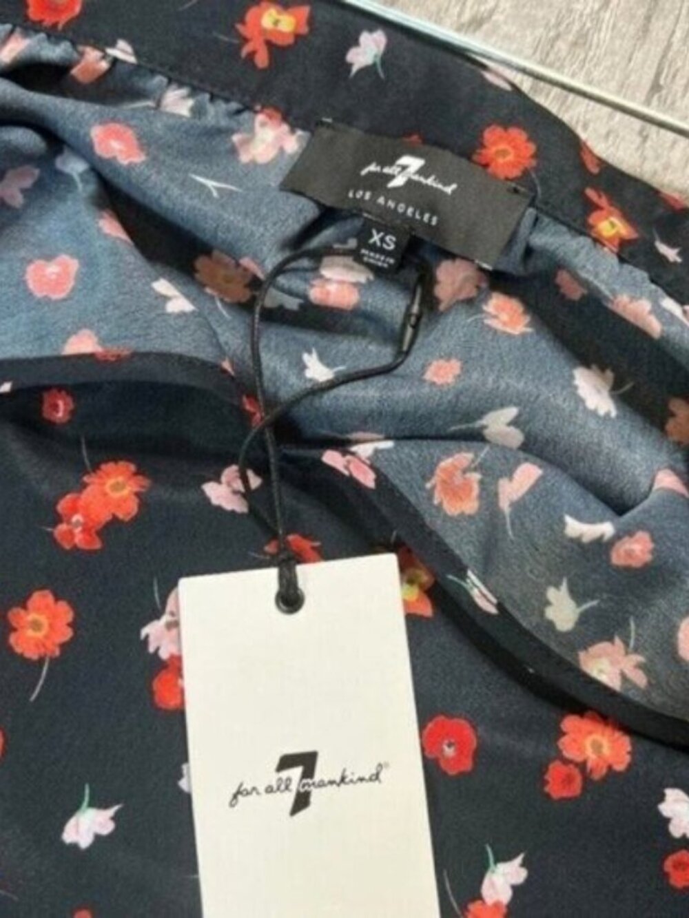 7 For All Mankind NWT Navy & Red Floral Print Off The Shoulder Blouse Size XS - Picture 6 of 11